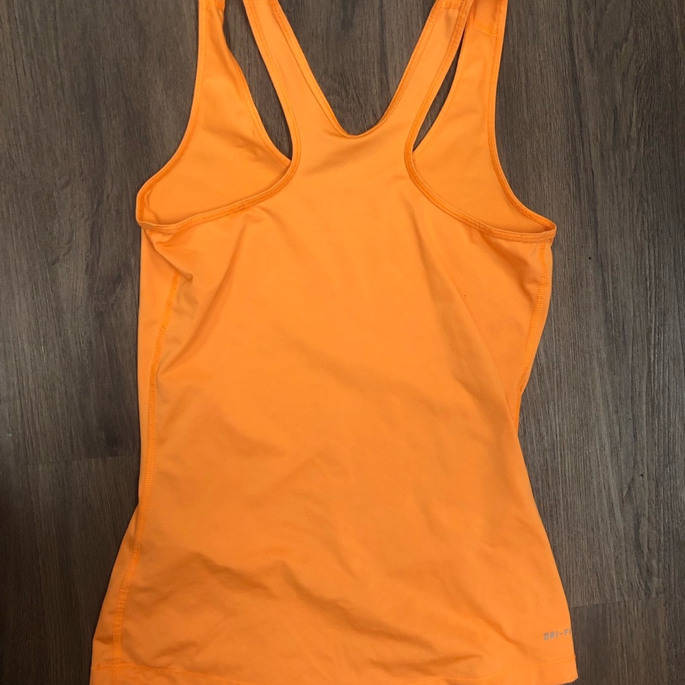 Nike Pro Tank - Picture 2 of 3